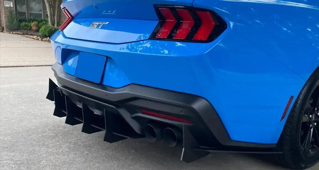 Evans Motorsport Performance HDPE Rear Diffuser V3 (2024-2026 Ford Mustang GT and EcoBoost Dual w/o Active Exhaust) - EMP-S650DIFF-HD-DLV3