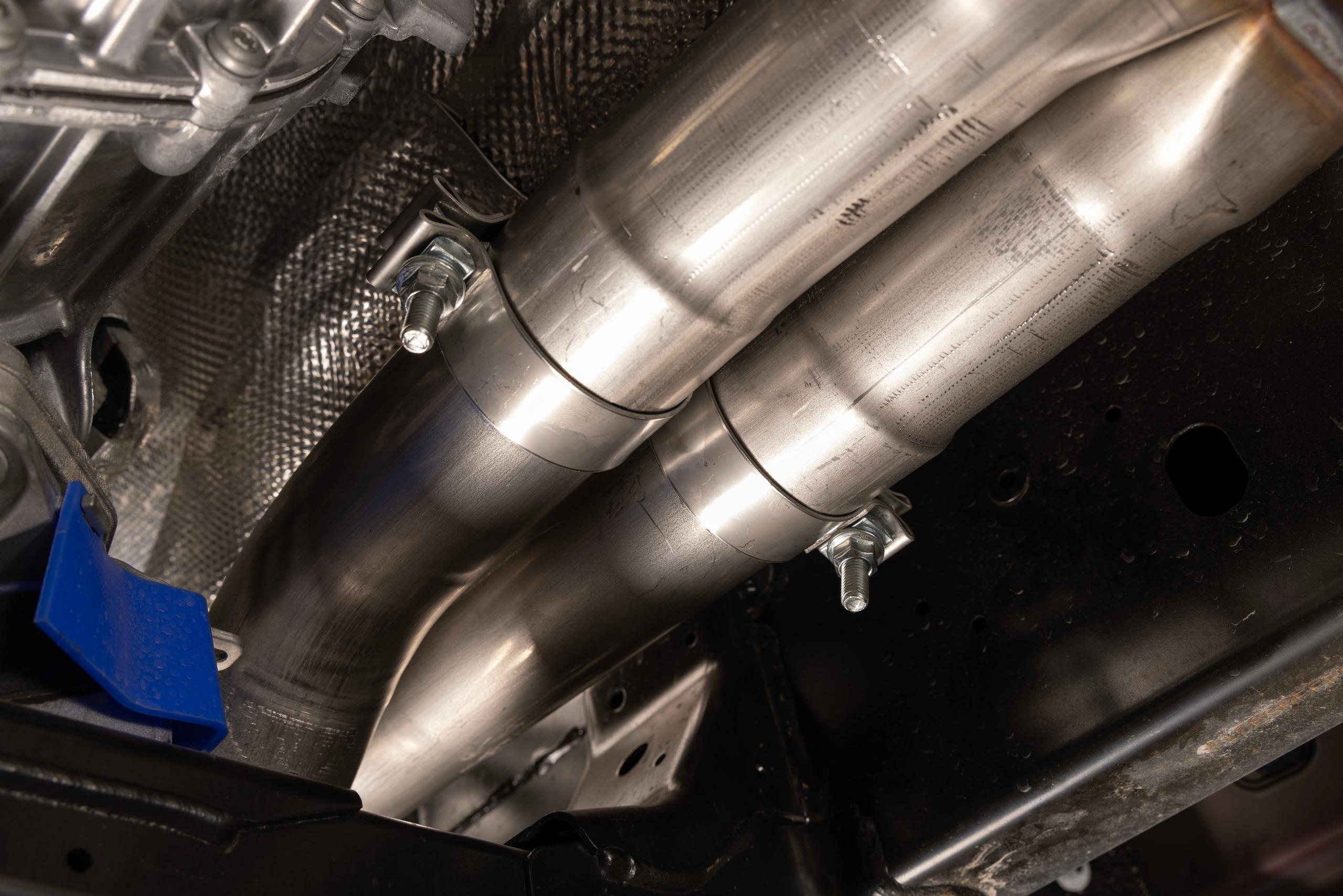Flowmaster Outlaw Cat-Back Exhaust System (2025 1500) - 818197