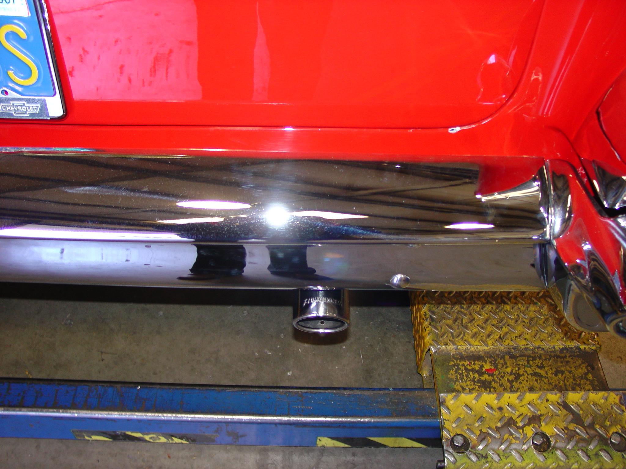 Flowmaster 55-57 Chevy 2.5" Amt 409S  - 817174