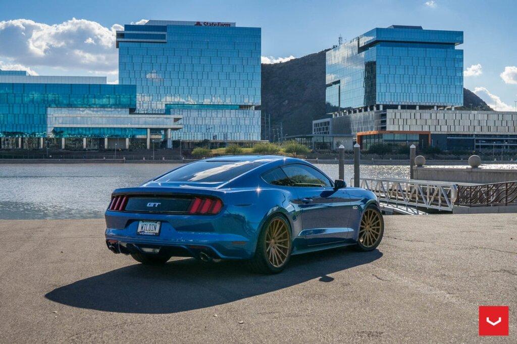 Vossen VFS-2 Hybrid Forged Wheel