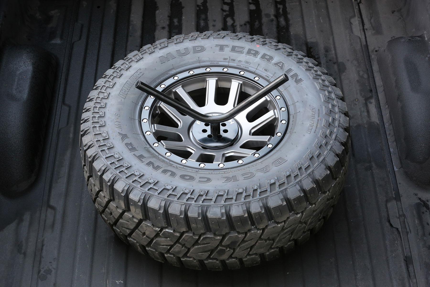 Fabtech Spare Tire Mnt Black - FTT10001BK