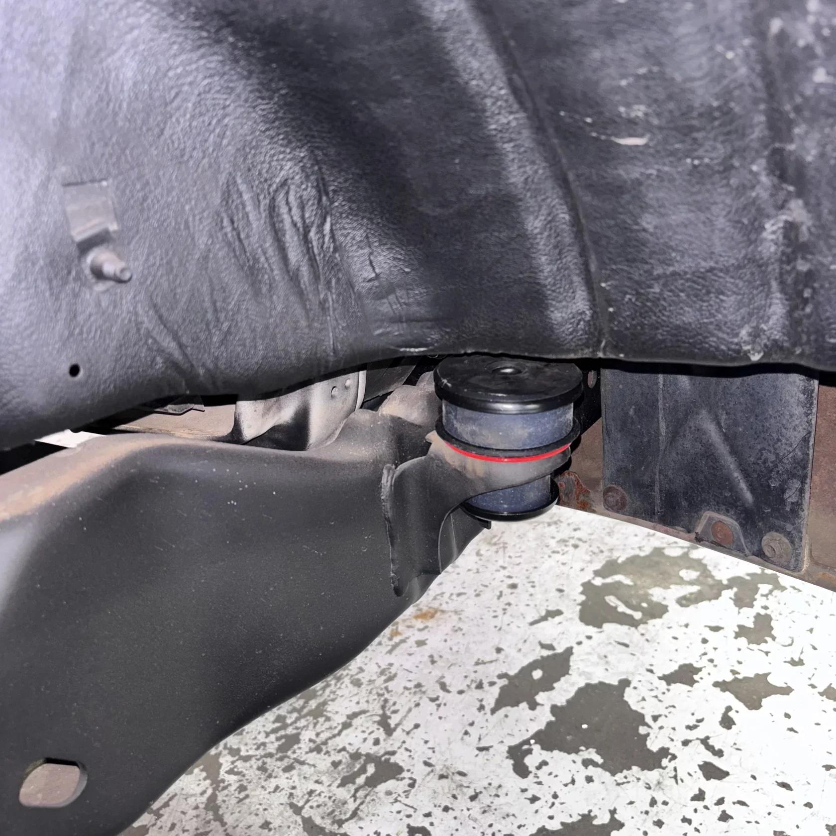 S&B Body Mount Kit (1980-1996 Bronco) - 81-1011