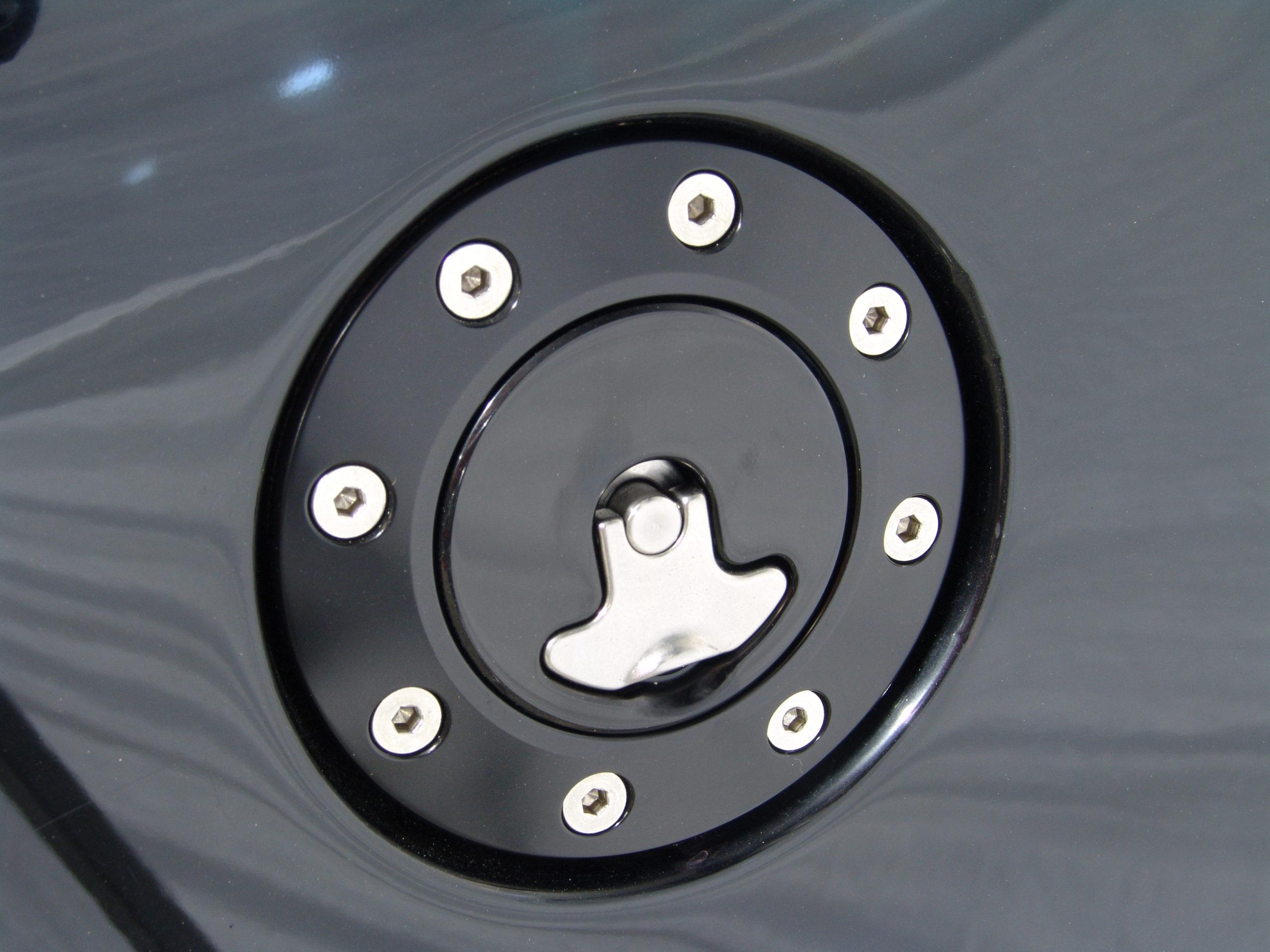 Ridetech Billet Aluminum Gas Cap For 1962-1967 Nova, Locking, Anodized Black. - 81000040