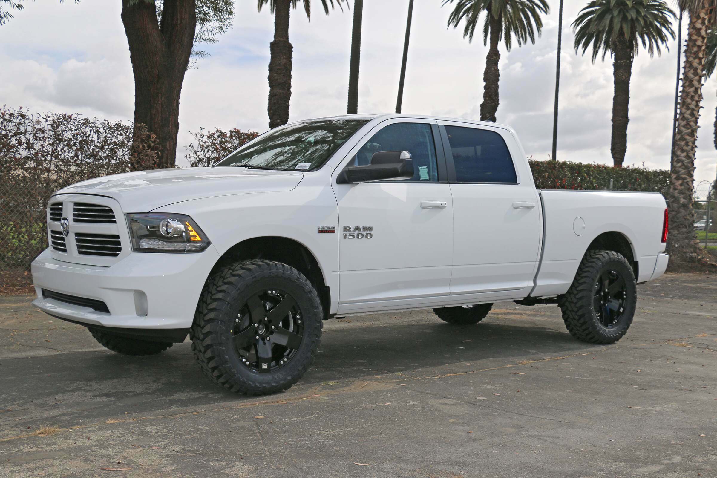 Icon 09-18 Ram 1500 4Wd .75-2.5" Stage 4 Suspension System - K213004