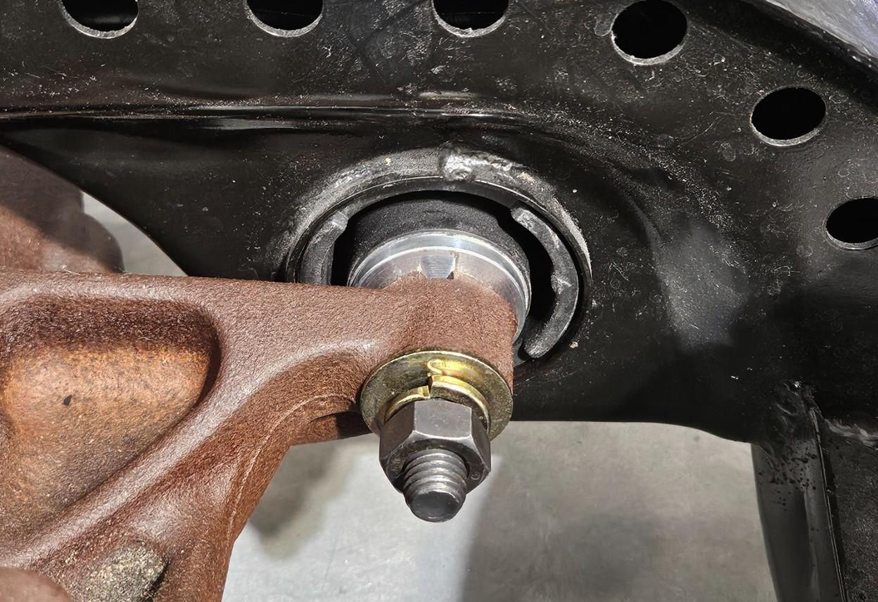Kelltrac Differential Bushing Upgrade Kit - Rubber (2015-2026 Mustang) - KTI-BUK15RD