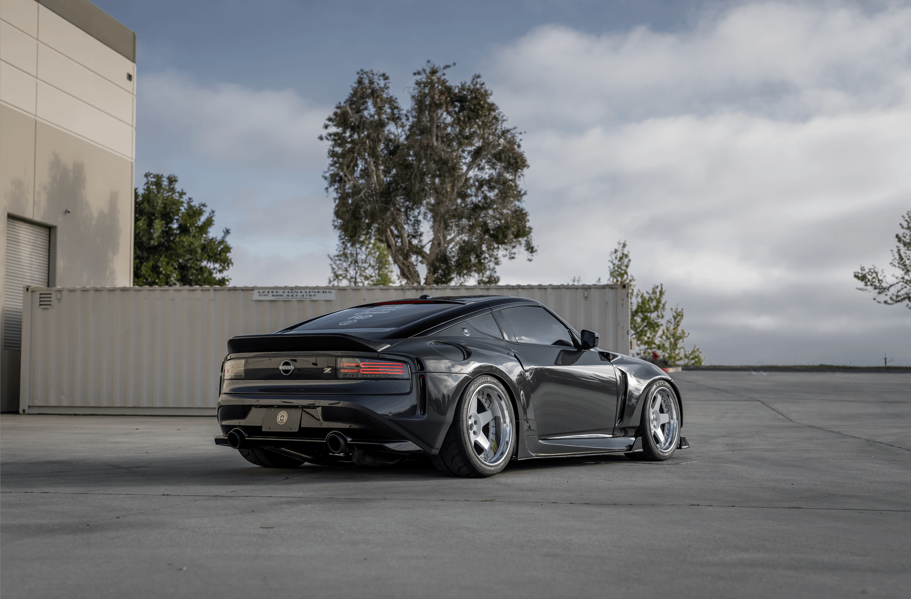 Streethunter Designs Nissan Z Wide Body Kit With FRP Aero Package