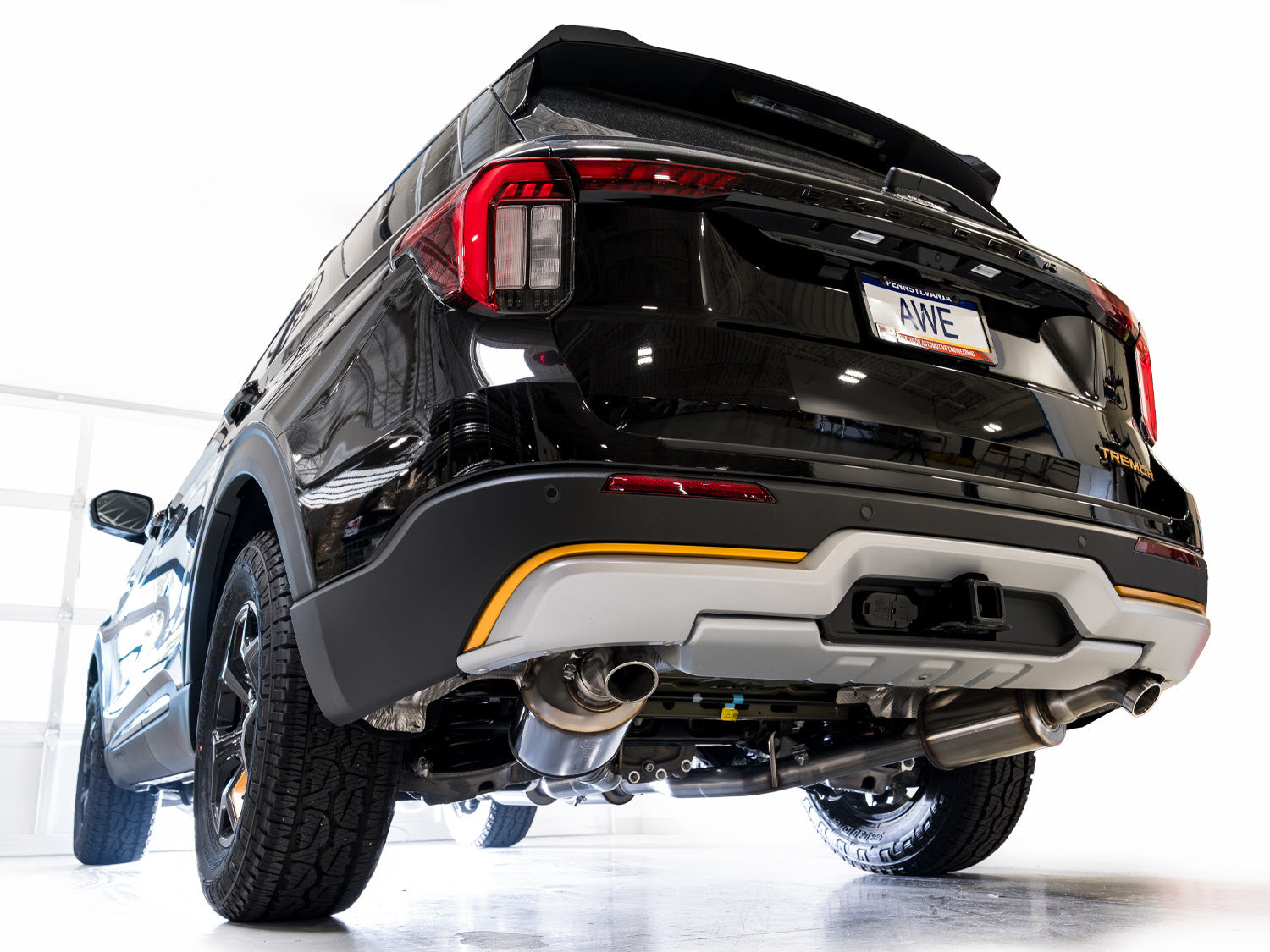 AWE Tuning  Dual Rear Exit Exhaust w/ Bash Guard (2021+ Ford Explorer Tremor 3.0TT) - 3015-28625